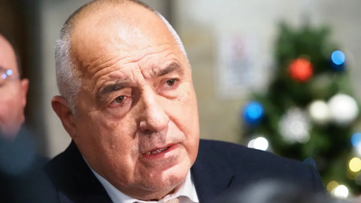 Des élections anticipées sont à éviter à l’heure du passage à l’euro…