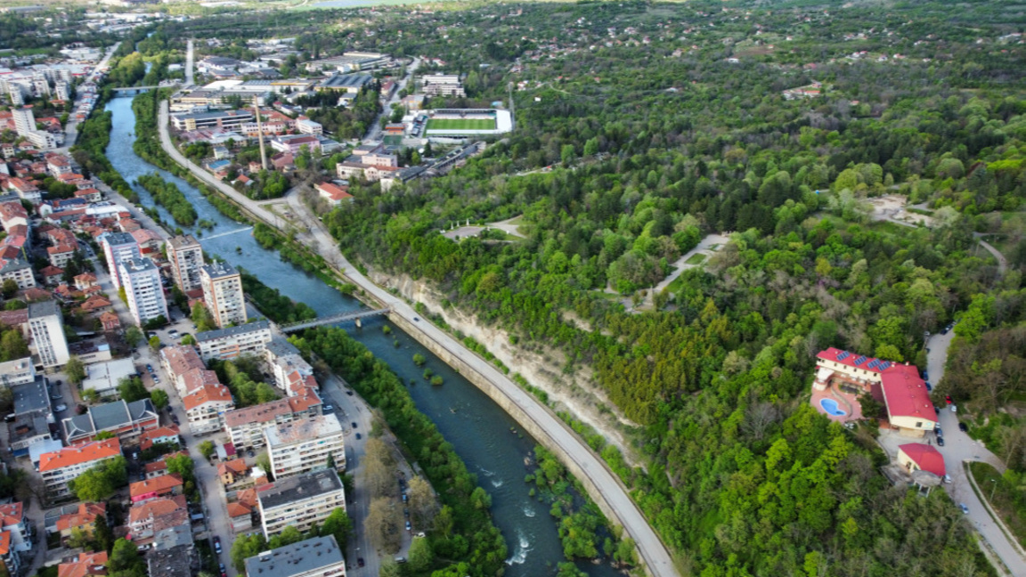 Изглед към Ловеч