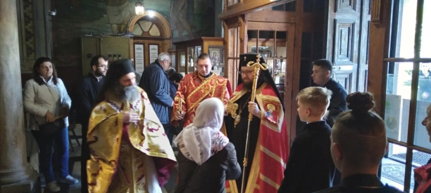 На Великден видинчани се помолиха за здраве и мир