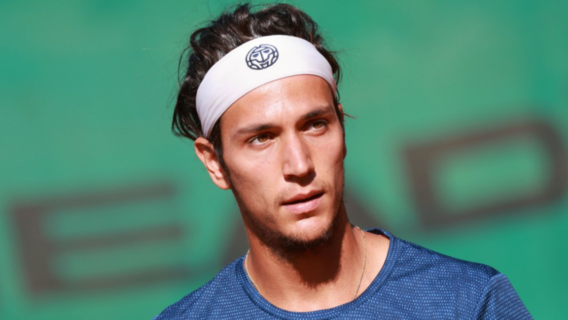 Антъни Генов