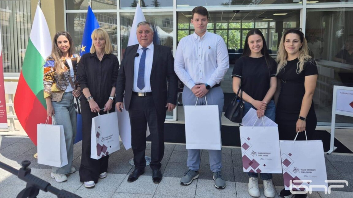 В последния си работен ден ректор откри кандидатстудентската кампания