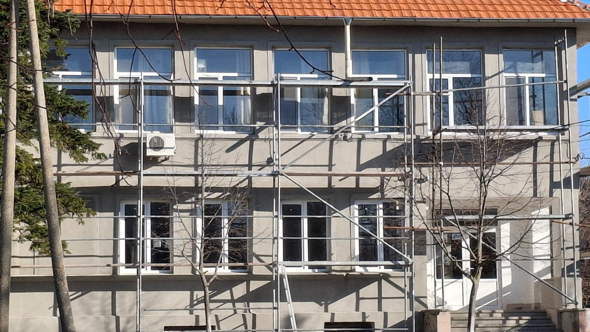 Община Болярово започна ремонти на кметски сгради в седем населени места