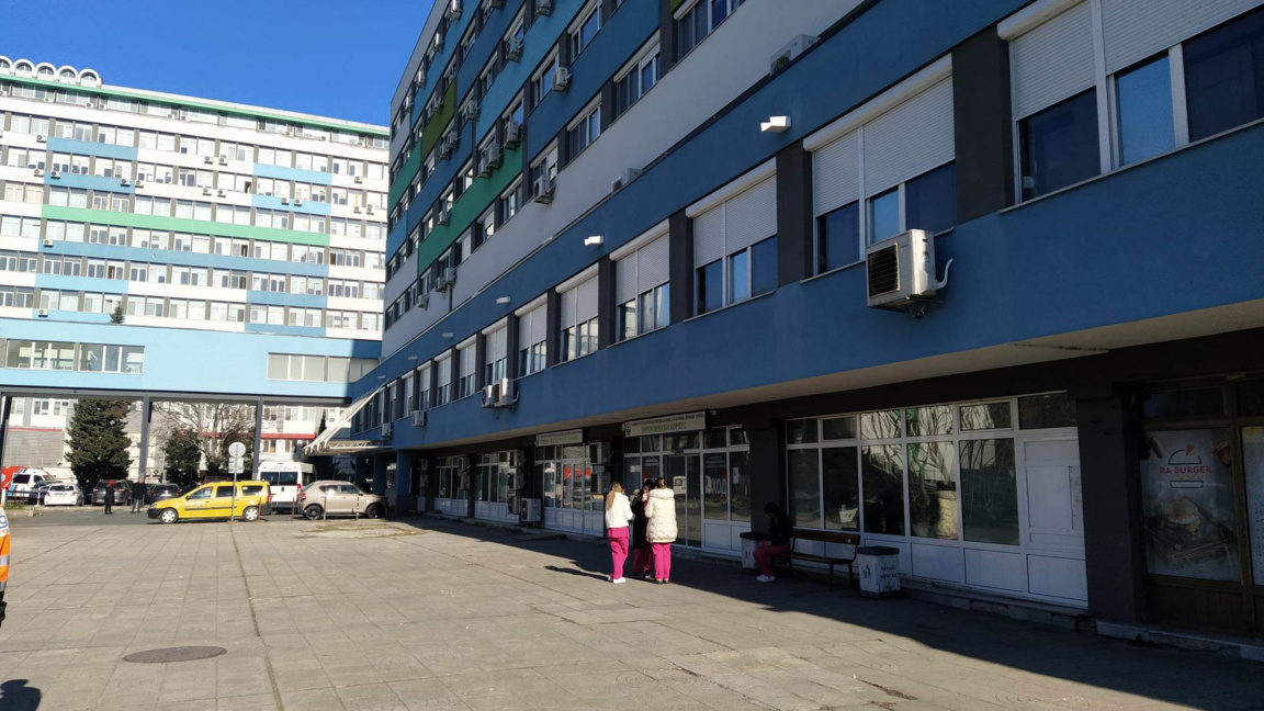 Съдови хирурзи в Бургас спасиха пациент с масивно кървене след битов инцидент