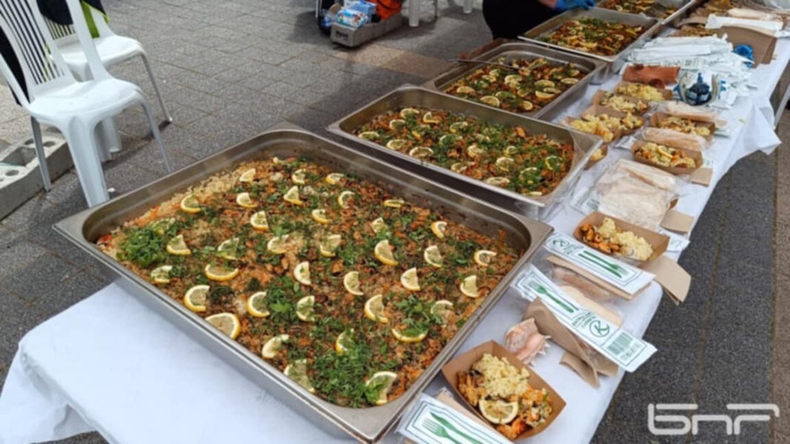 Рибена чорба, пица с морски дарове и концерт на Орлин Горанов за Летния Никулден