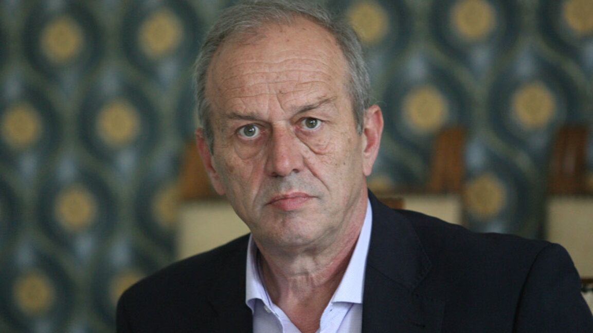 Проф. Пламен Джуров