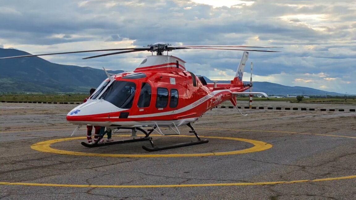 Медицинският хеликоптер на HEMS провежда опознавателни полети в района на Сливен и Бургас