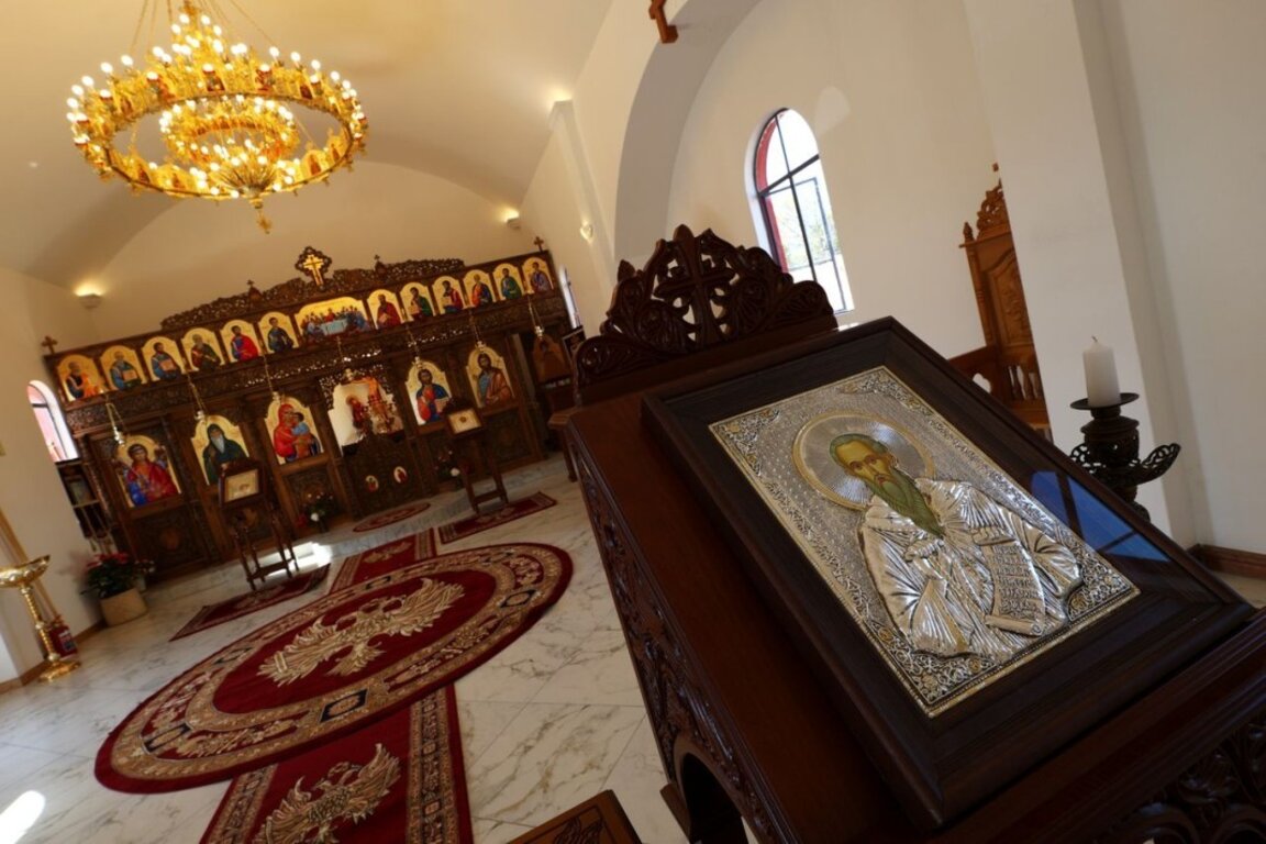 Перничанка открадна пари от православен храм