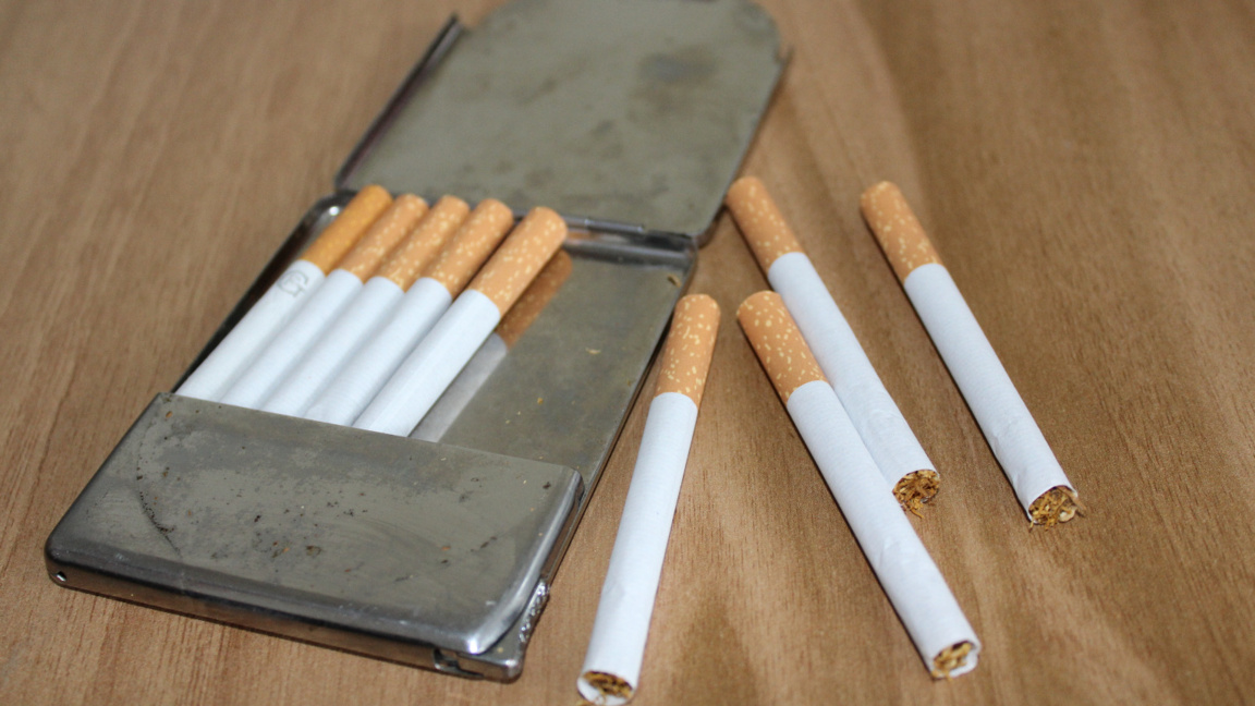 цигари, табакера