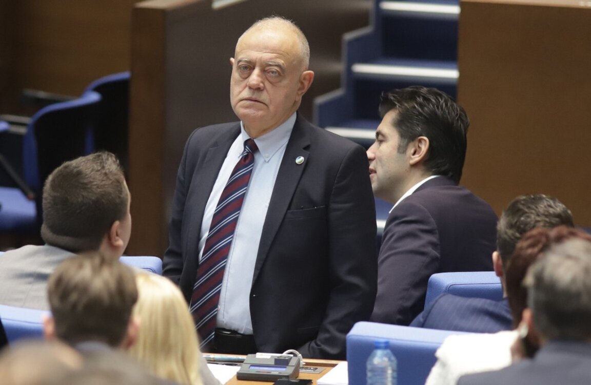 Председателят на ДСБ Атанас Атанасов