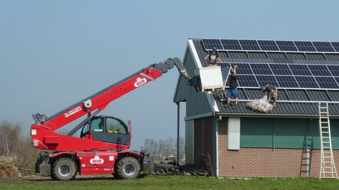 Кристиян Димитров: Енергийните общности са възможност хората да се включат активно в енергийния преход