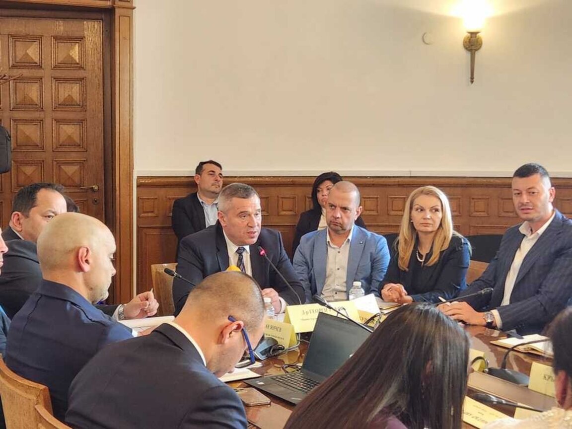 Основне намирнице продаваће се, уз минималну маржу, у државним продавницама