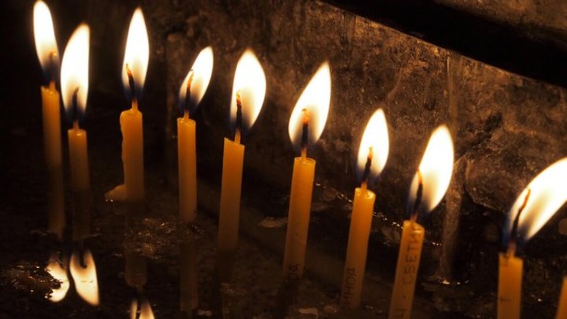 Скръб и съпричастност след трагедията в Кочани