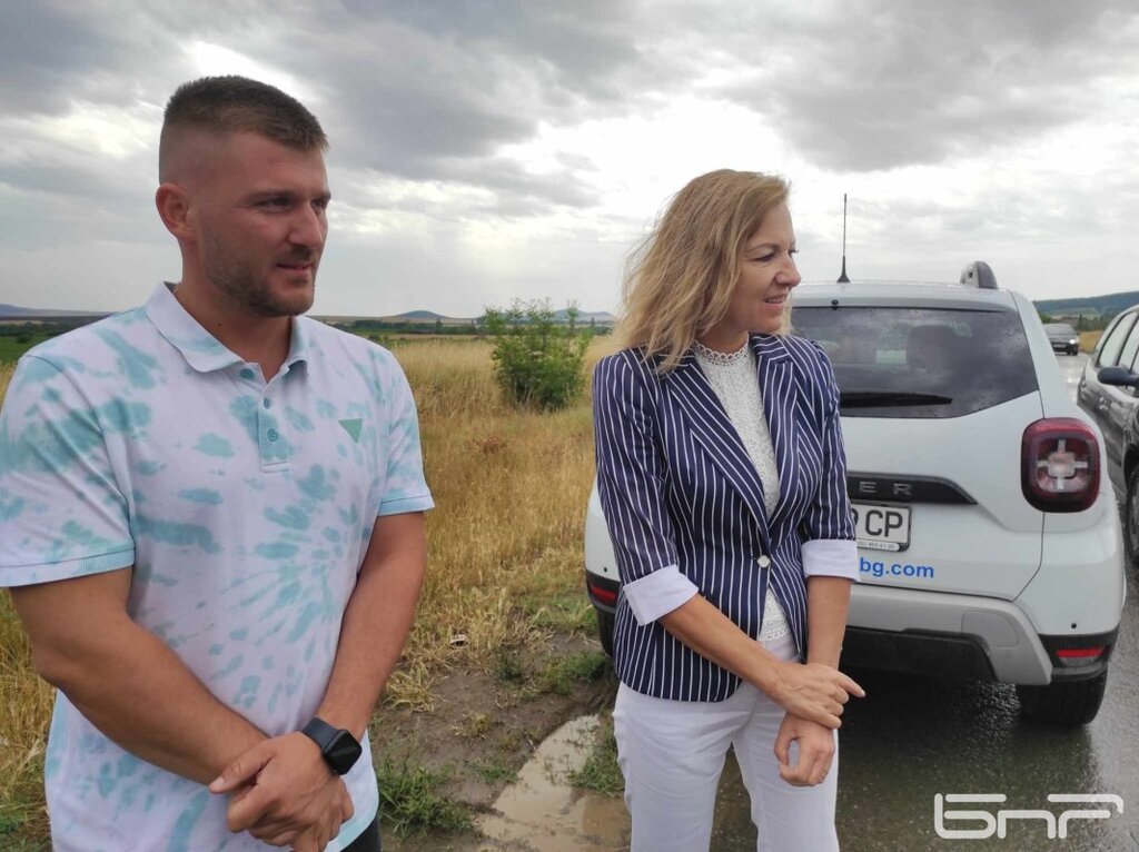 Илия Проданов, председател на НАЗ и Лидия Станкова, областна служба Земеделие