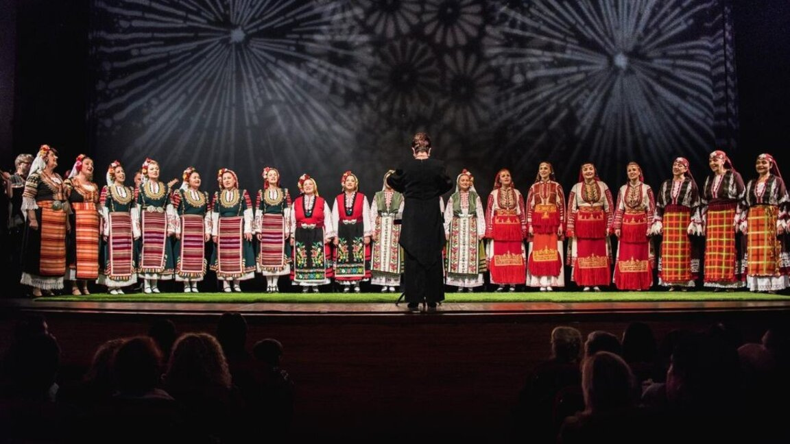 „Ein Küken singt“ – der Beginn des Myste...