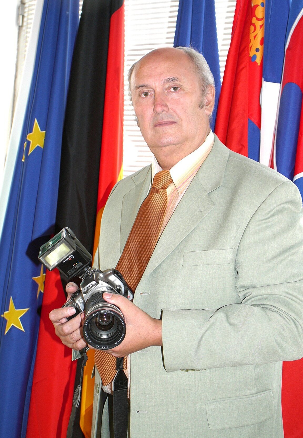Почина фотографът Боян Иванов