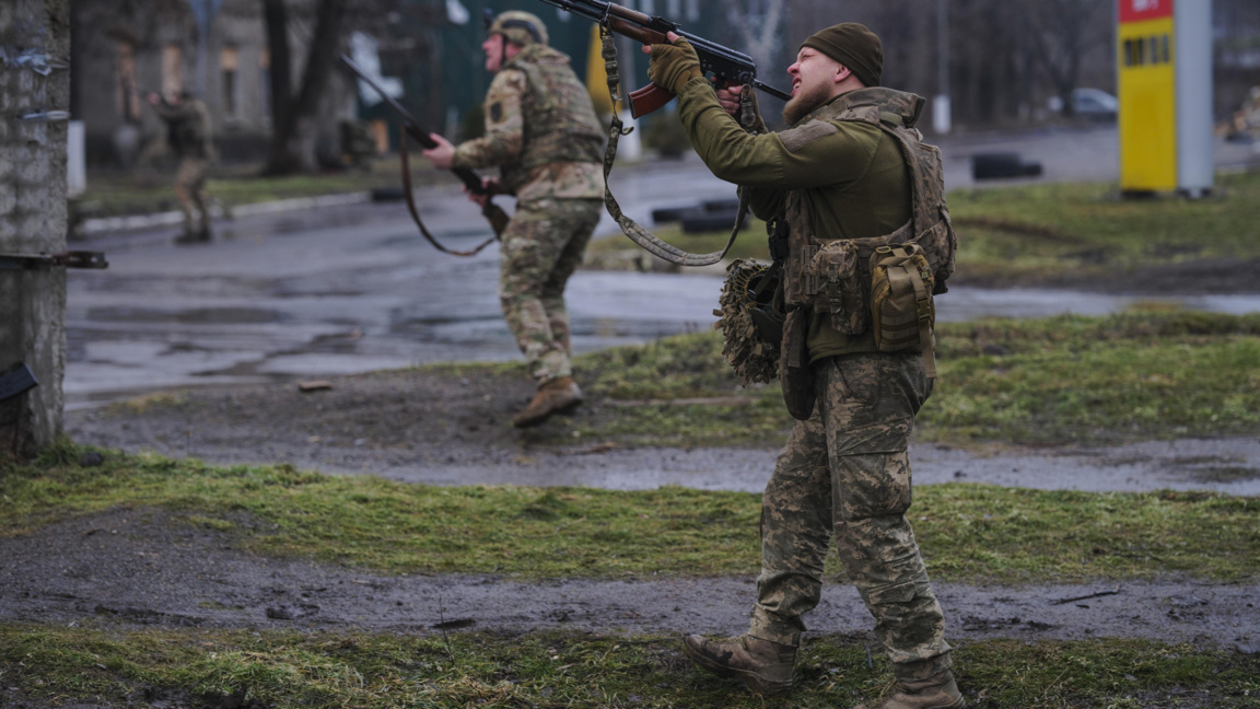 Бойци от украинската армия в Донецка област на Украйна, 25 февруари 2026 г.