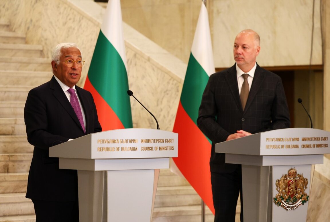 Antonio Costa (L) and Rosen Zhelyazkov, briefing, 4 September, 2025