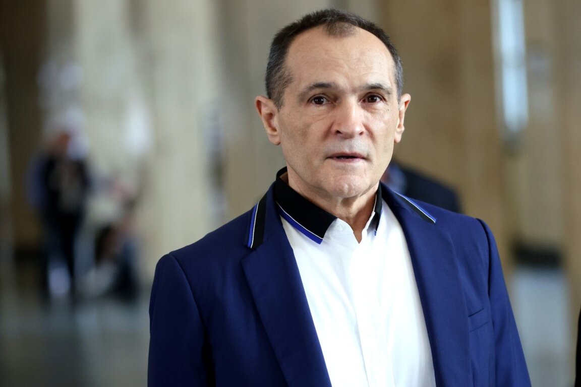 СГС одложио почетак суђења Василу Божкову