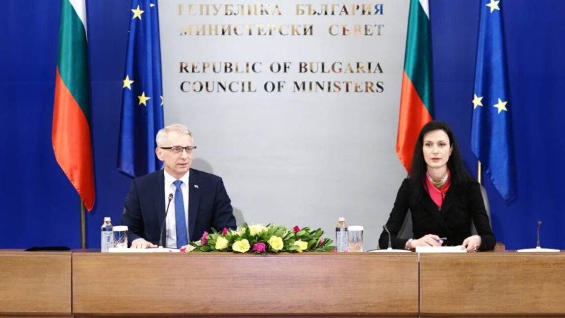 Outgoing Cabinet reports on its work over the past 9 months