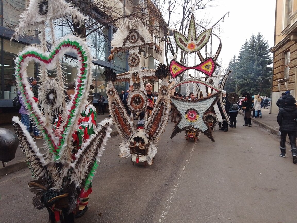 Започва „Магията на Сурва” в Земен