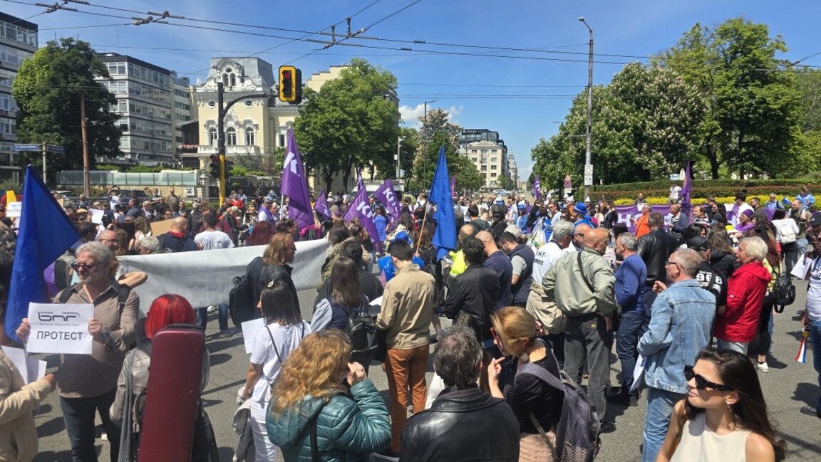 BTA, BNT ve BNR çalışanlarından protesto: “Medyada emeğin değeri var!” 