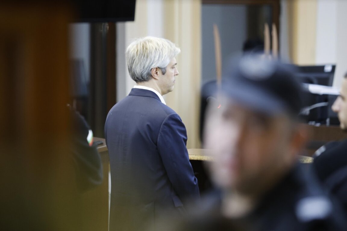 ОИК-Варна ще заседава по казуса с отпуска на кмета Коцев