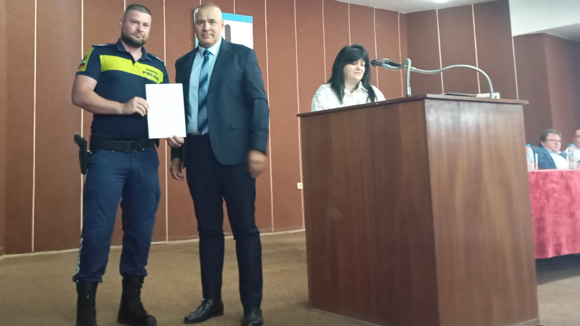 Илиян Илиев с награда от министъра на МВР