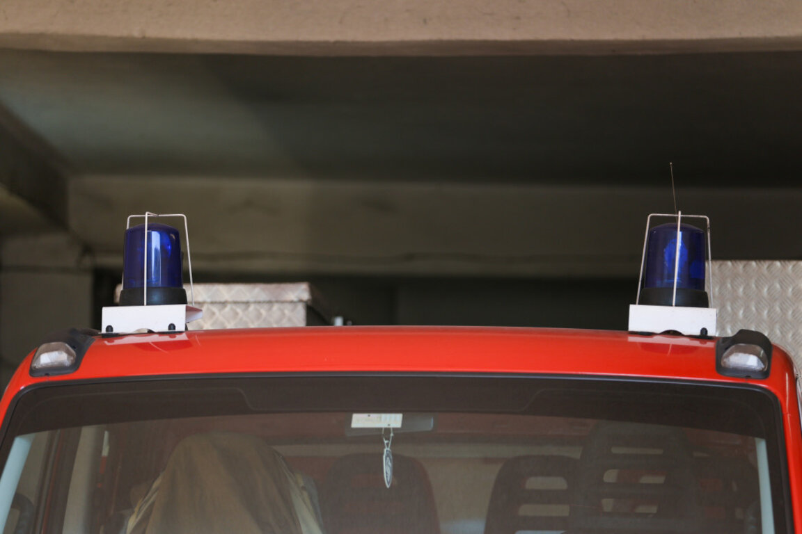 Мъж пострада при пожар в свинеферма край Дупница