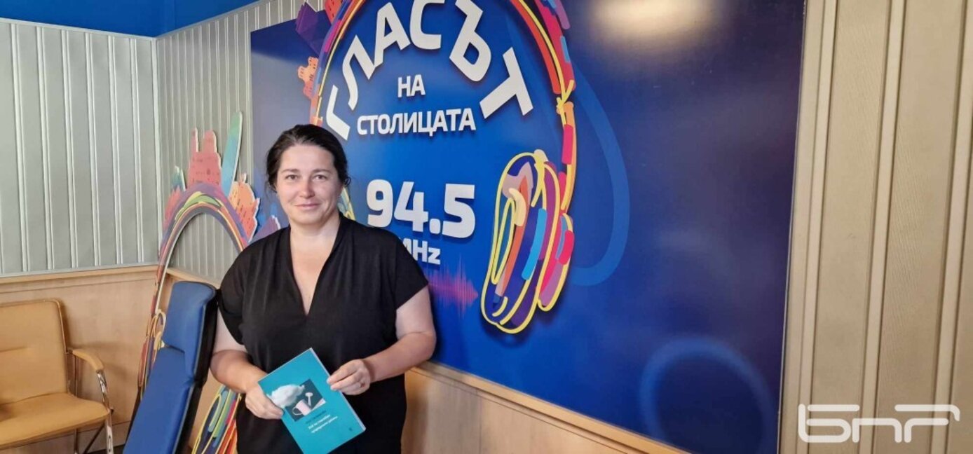 Оля Стоянова