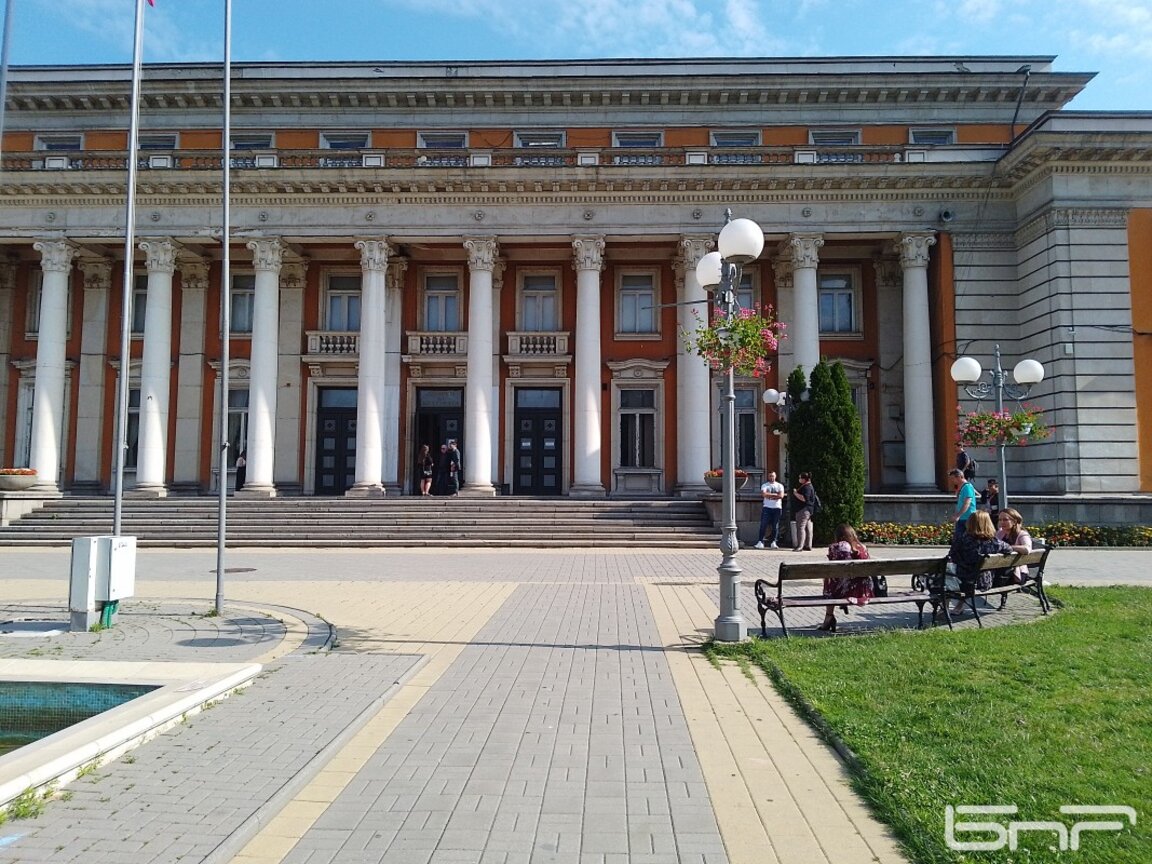"Разкази от пандемията" на Иван Димитров ще представят в Перник