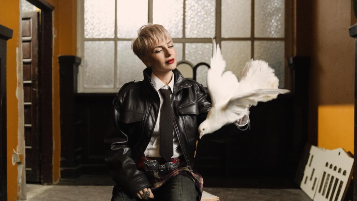 Kthimi emocional i Poli Genovës me "Shpirti Im"