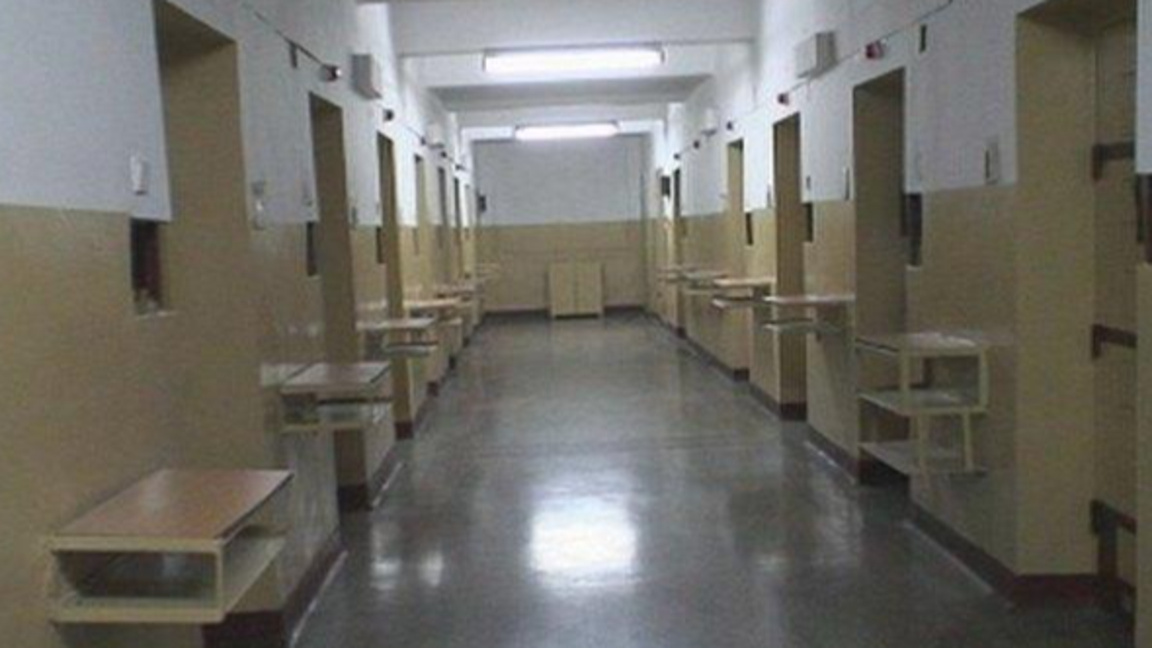 Крадец и джебчийка върлуваха в болница и автобус