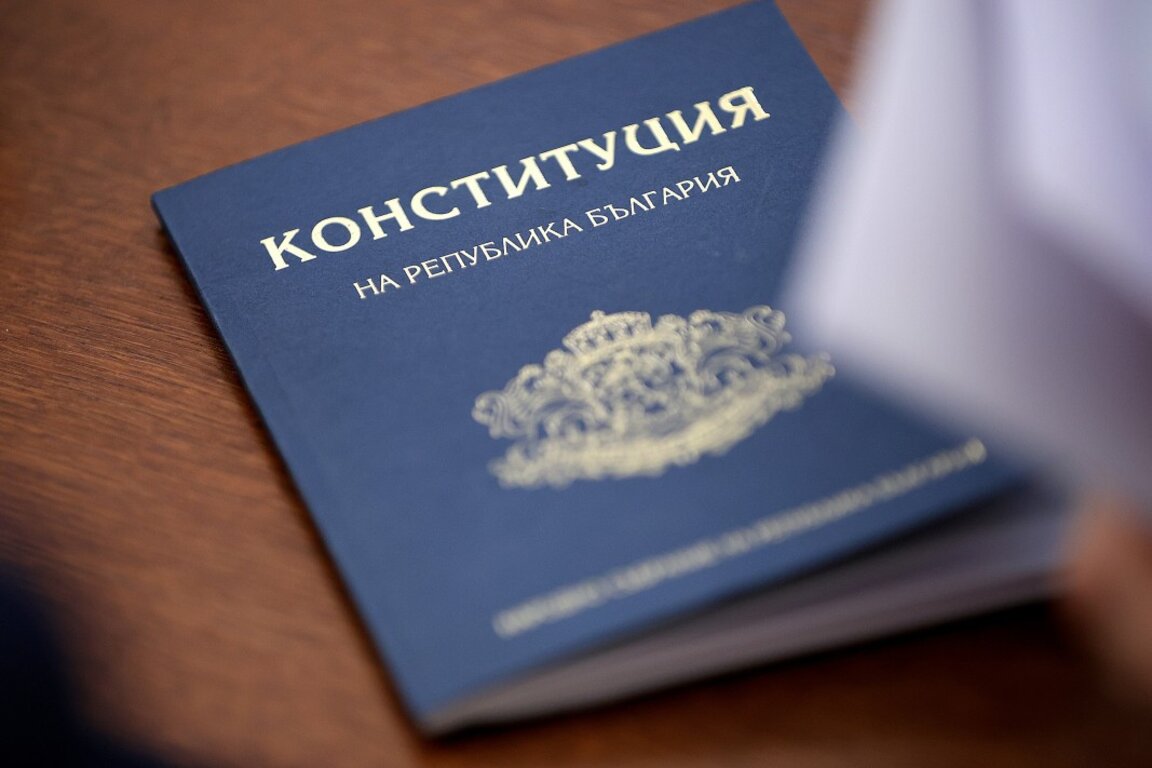 Η Βουλή εξετάζει τις αλλαγές στο Σύνταγμα