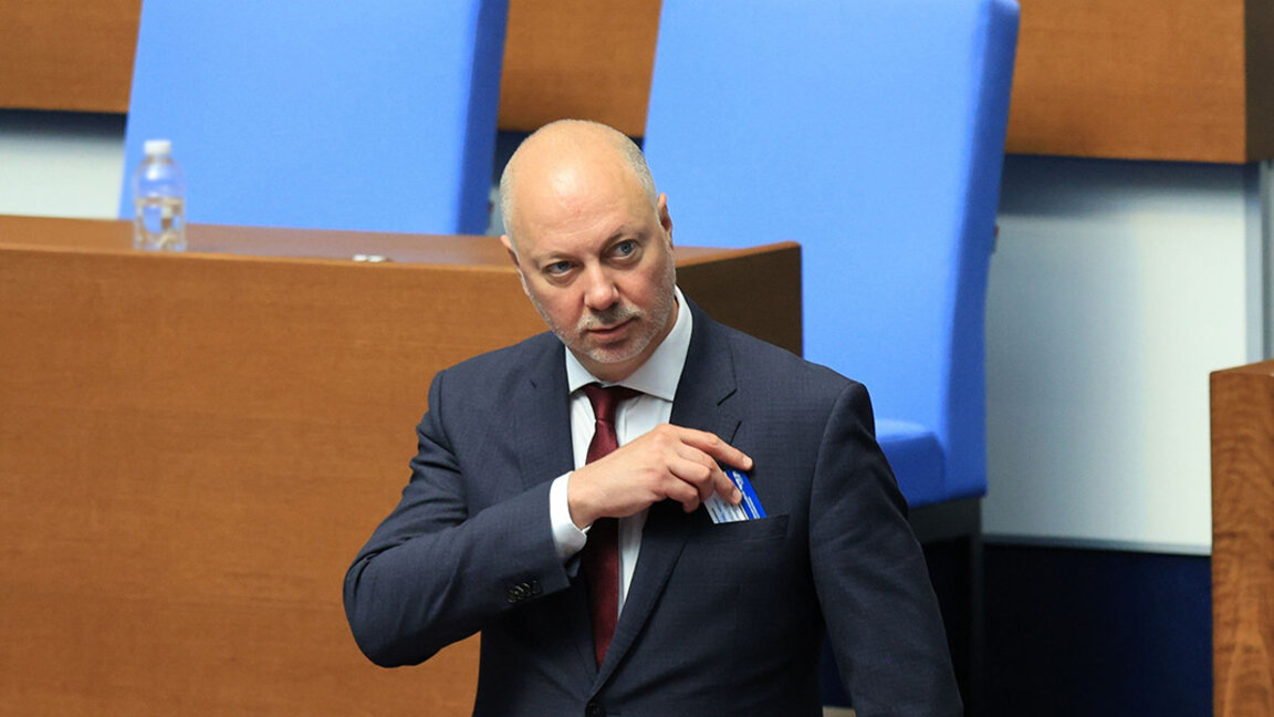 Parlamento GERB-SDS'nin önerdiği kabineyi oylayacak