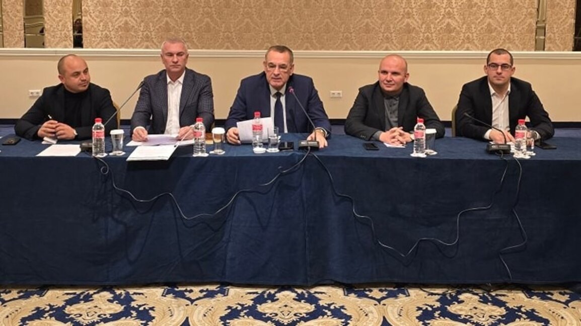 ДПС с лидер Ахмед Доган избра нов състав на Централното оперативно бюро