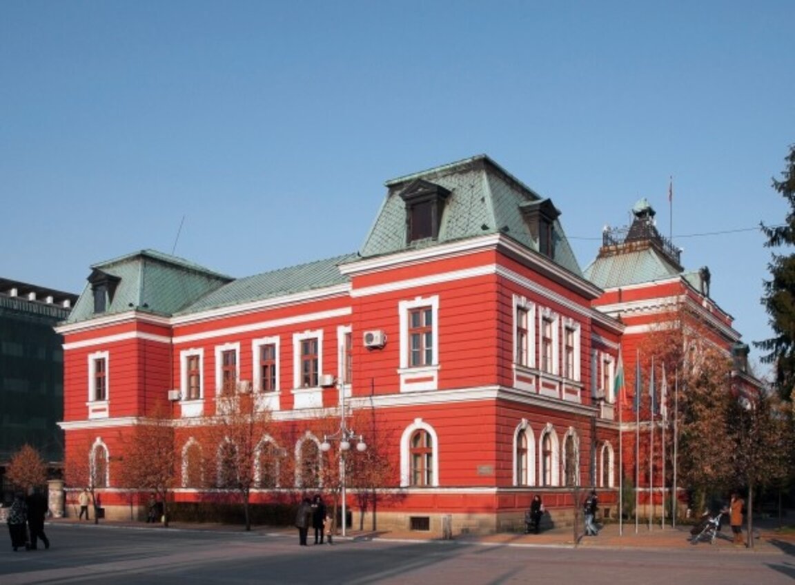 Предлагат в Кюстендил училищата и детските градини да плащат такса "смет"