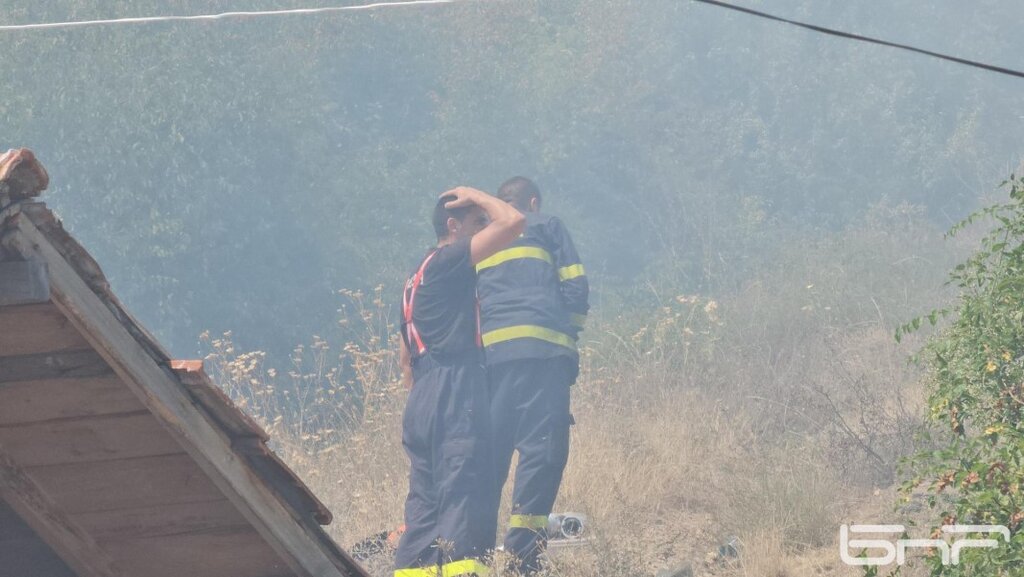 Двама задържани за пожара в Сливенската планина, тръгнал от крайния квартал "Комлука"