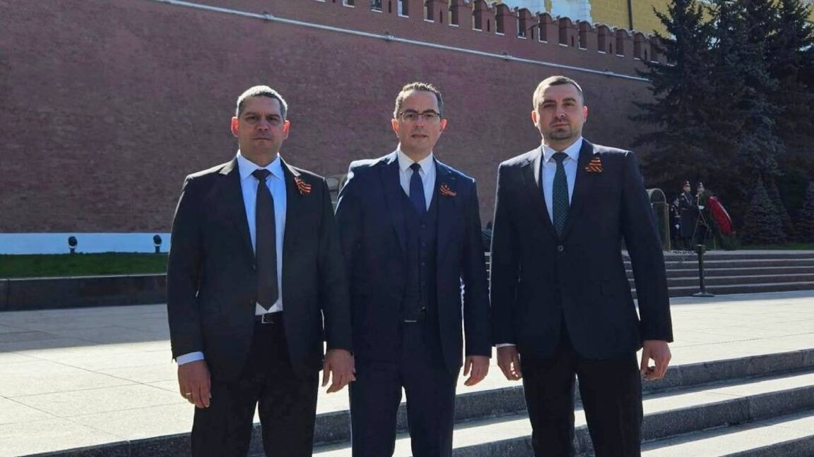 Делегация депутатов партии "Возрождение" посетила Москву