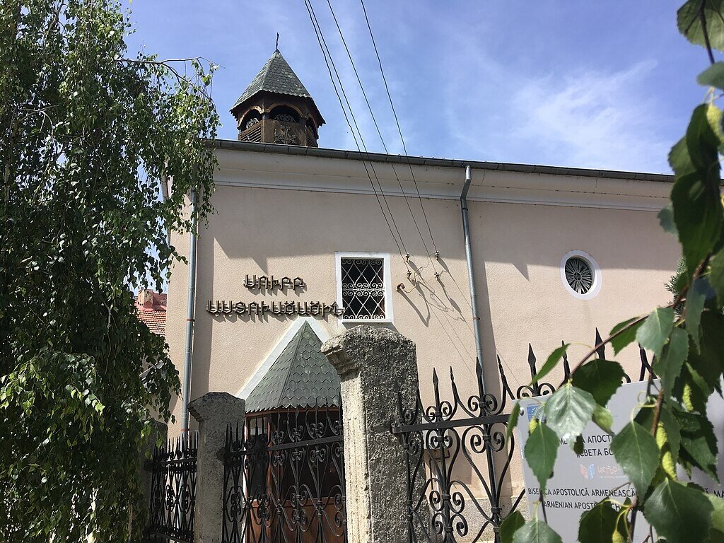 Арменска църква на 405 години