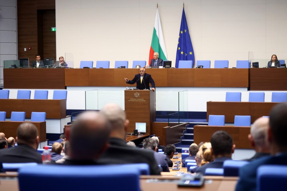 Deputații nu reușesc să aleagă un președinte al Parlamentului la a cincea încercare