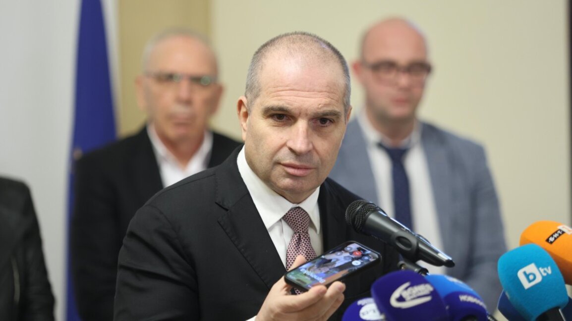 Гроздан Караджов