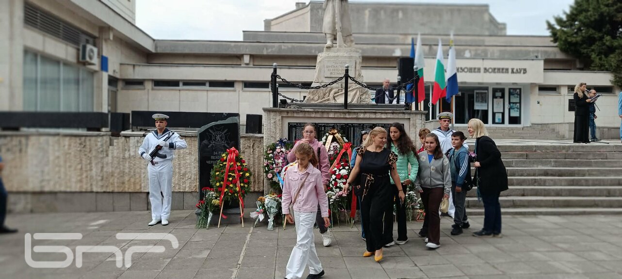 Бургас тържествено отбеляза 118 години независима България