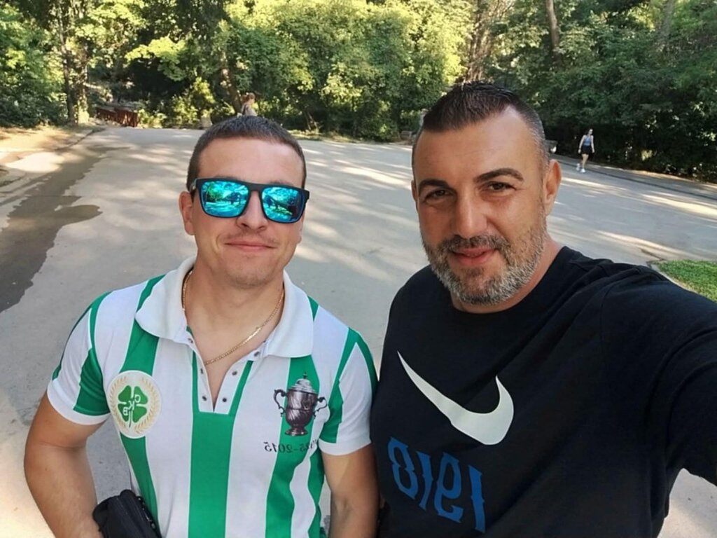 Фенове на Спартак и Черно море преди дербито на Варна в изнесеното студио на Радио Варна (ВИДЕО)