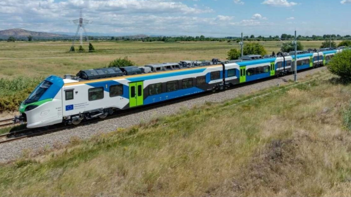 Представят първата у нас електрическа жп мотриса "Алстом"