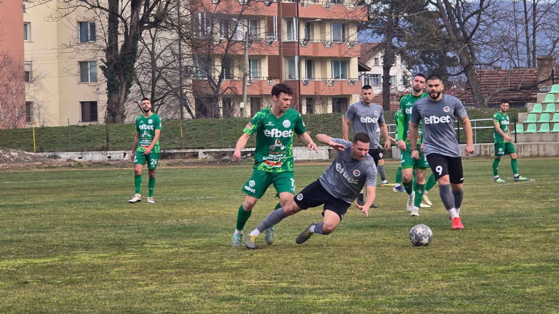 Локомотив Мездра