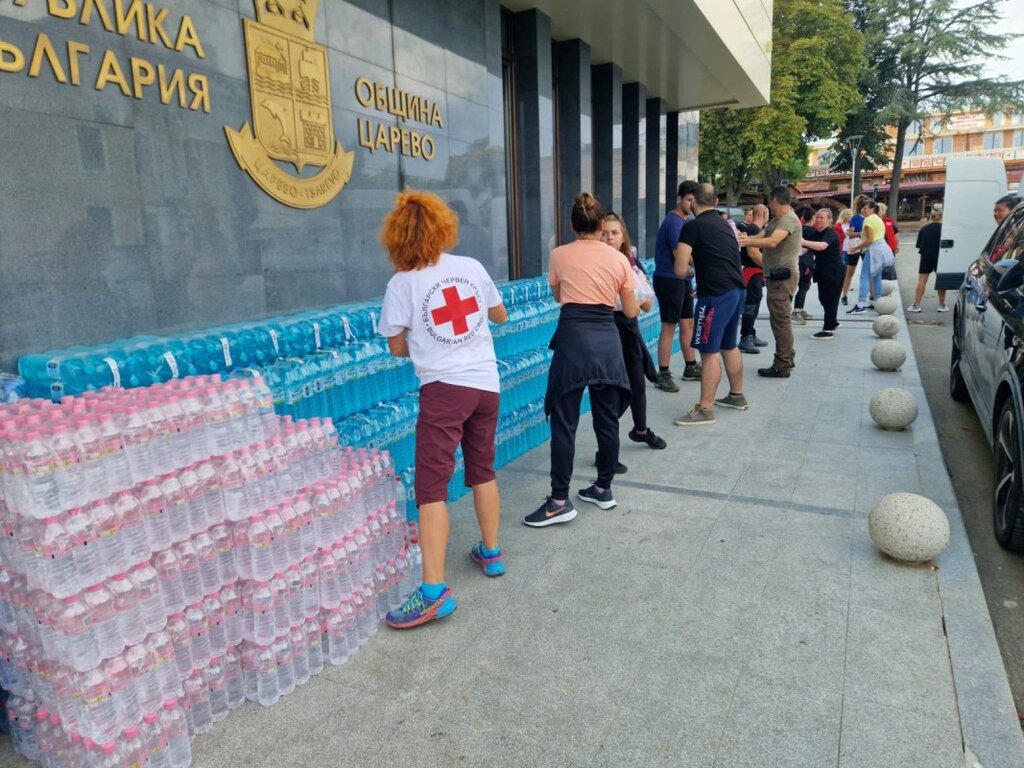 Bulgaria se sume en la tristeza por las víctimas de la gran inundación