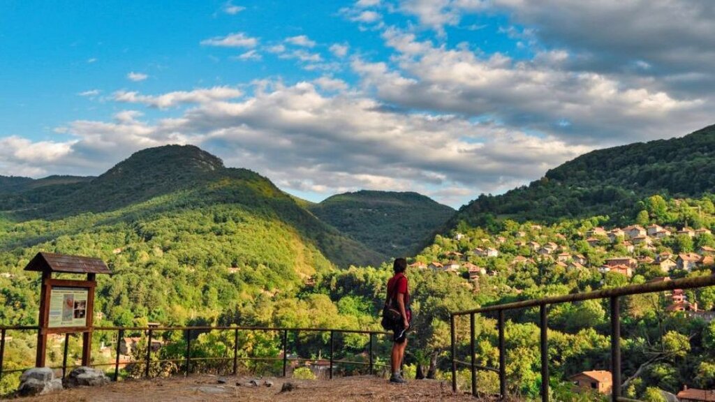 Coolness, hiking and impressive views – escape from the heat with a trip to Svoge