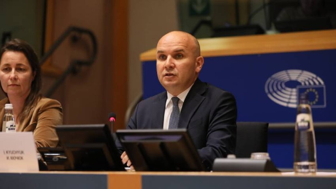 İlhan Küçük Avrupa Parlamentosu Hukuk İşleri Komisyonu Başkanı görevine seçildi