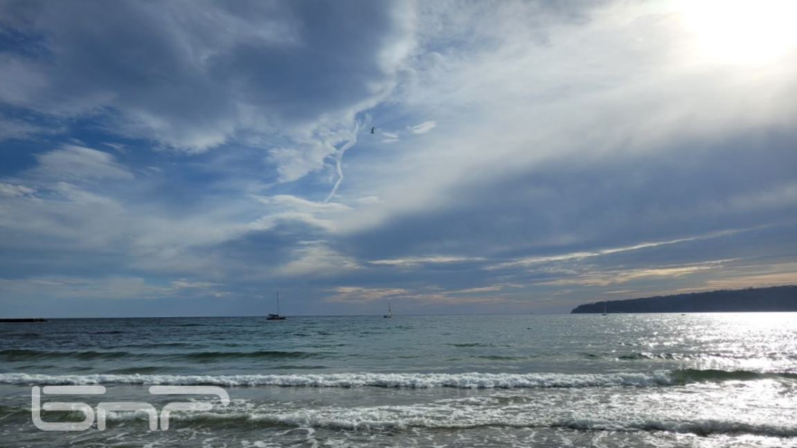 Есенно море