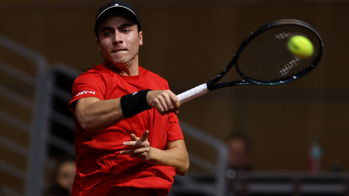 Иван Иванов